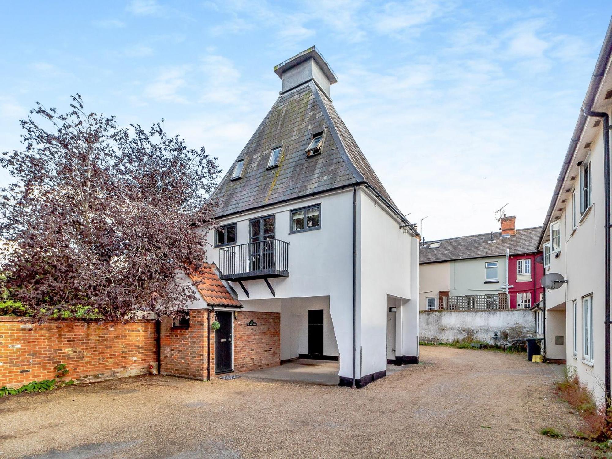 The Oast House Villa Сафрън Уолдън Екстериор снимка